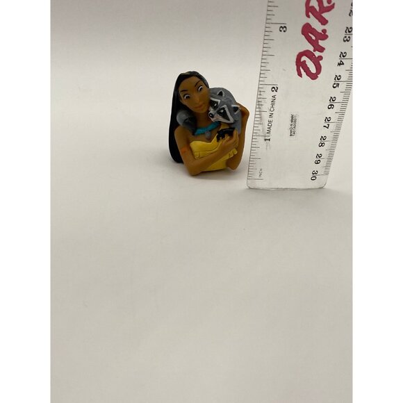 Disney Pocahontas 'Pocahontas and Meeko' Finger Puppet Toy - Picture 2 of 7